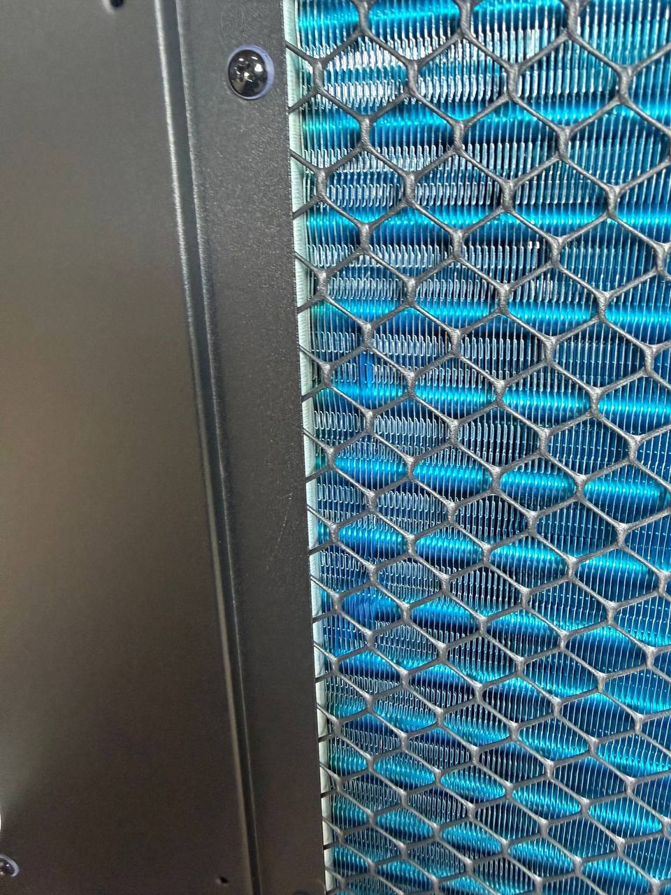 Casing and fin edge, close up