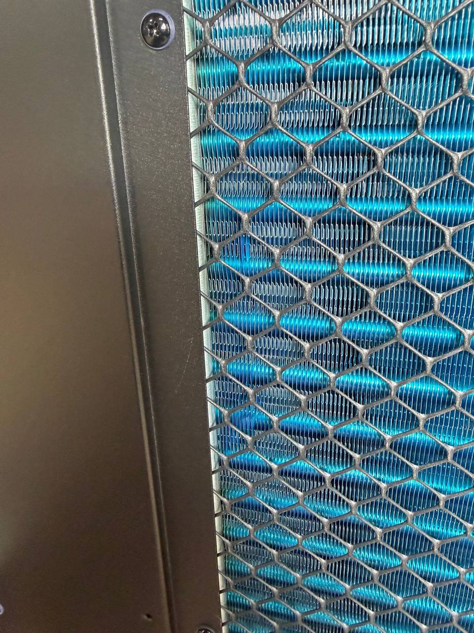 Casing and fin edge, close up