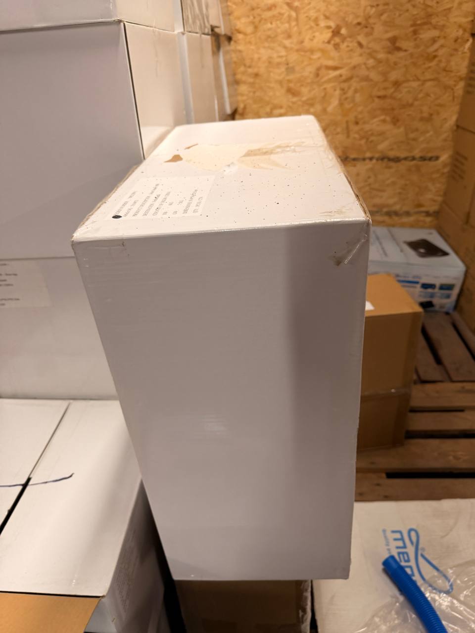 Actual condition of the box on this clearance unit