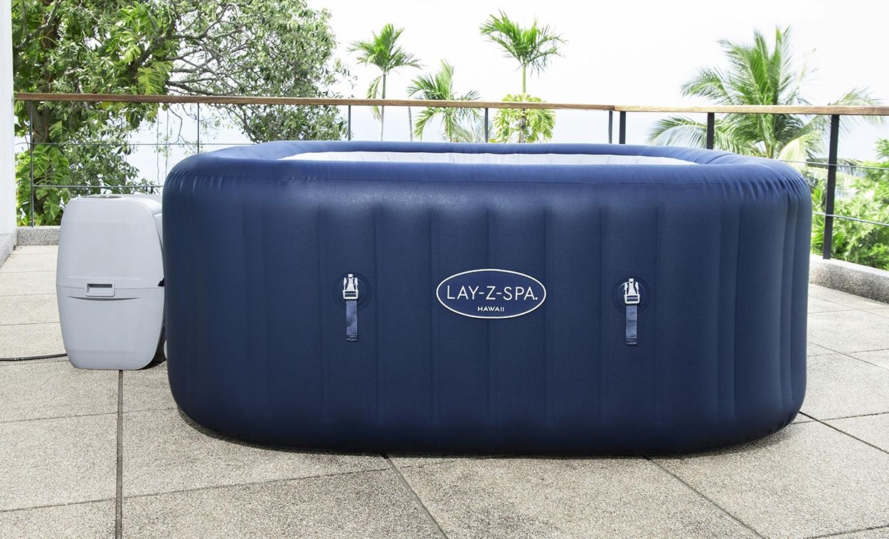 Lay-Z-Spa Hawaii AirJet 4-6 Person Spa