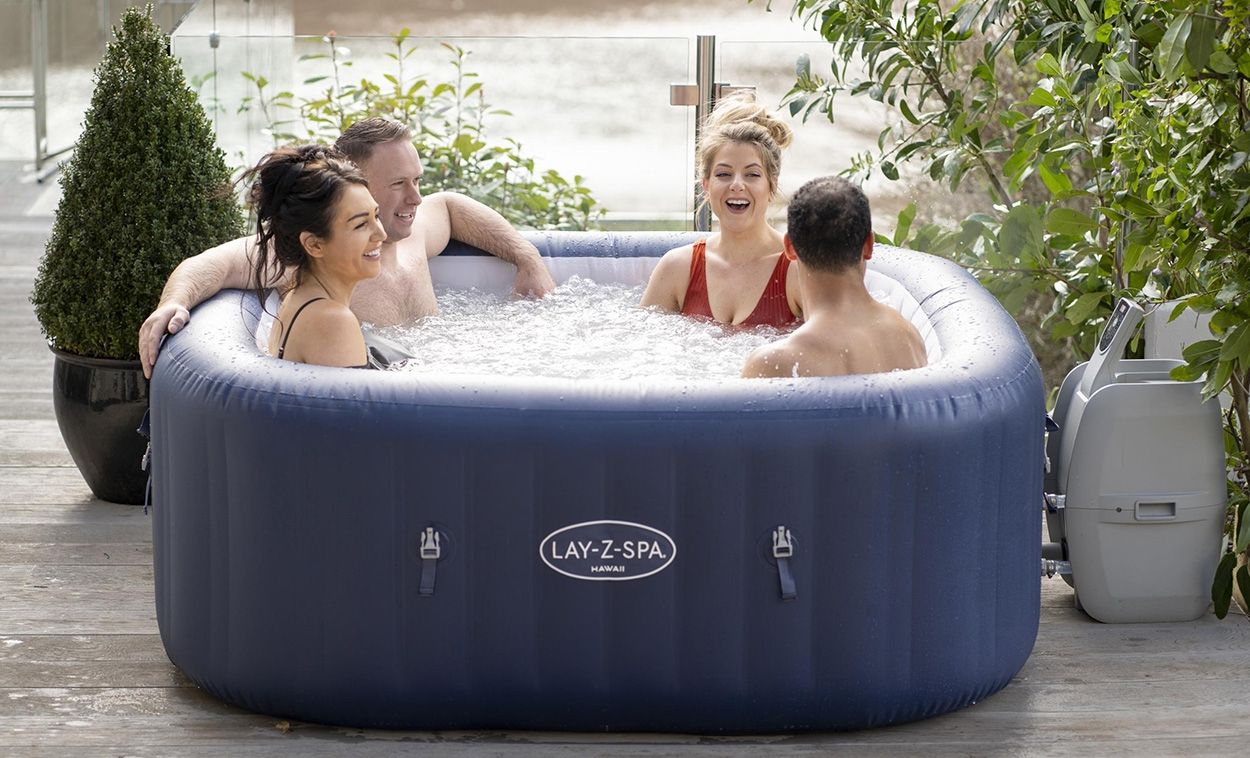 Lay-Z-Spa Hawaii AirJet 4-6 Person Spa