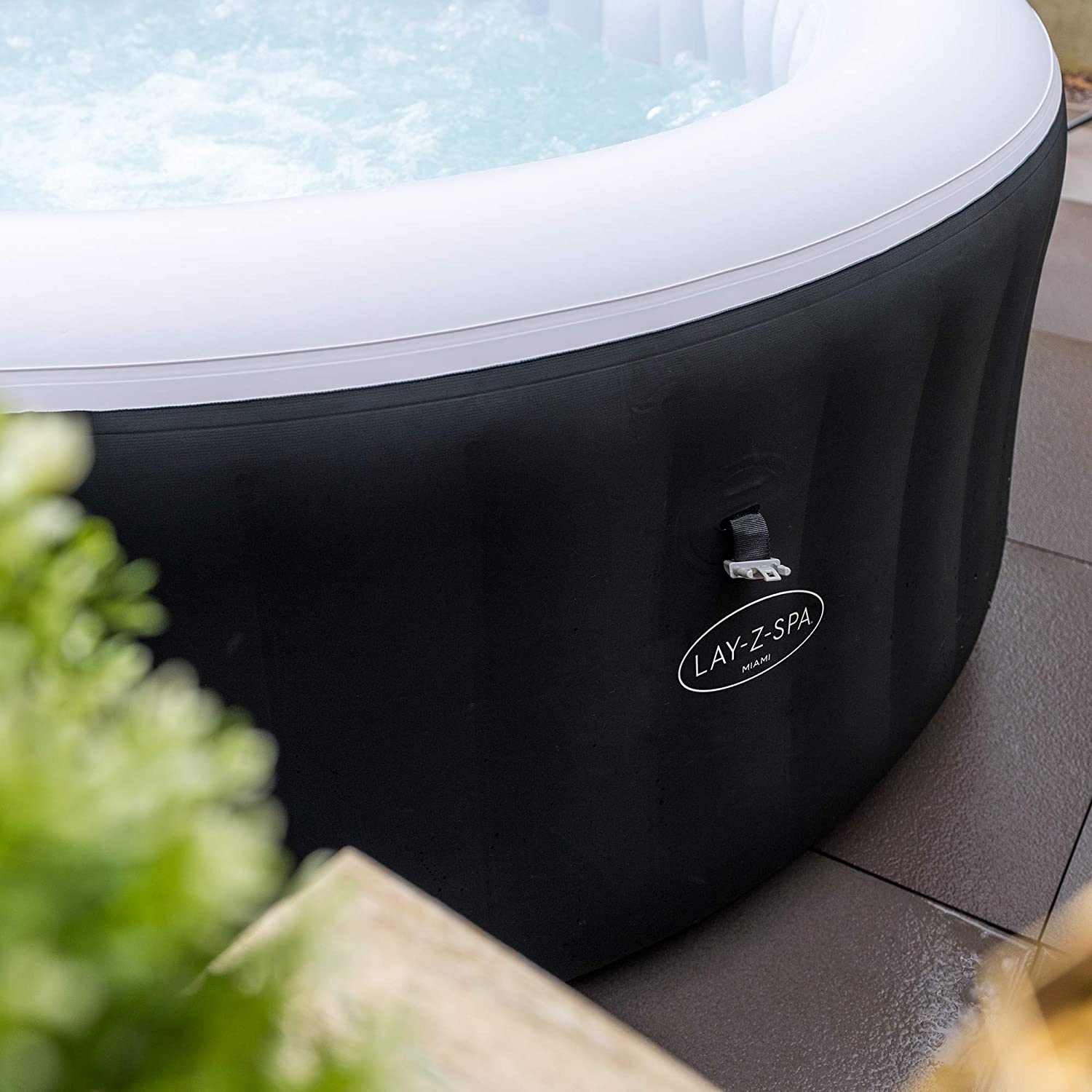 Lay-Z-Spa Miami AirJet 4-person Spa - view 13