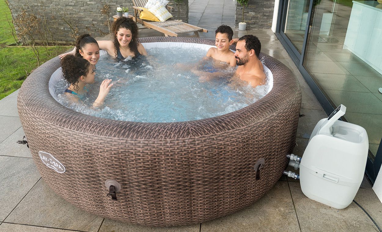 Lay-Z-Spa St Moritz Air Jet 5-7 Person Spa - Collection Deal