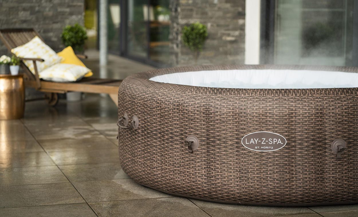 Lay-Z-Spa St Moritz Air Jet 5-7 Person Spa